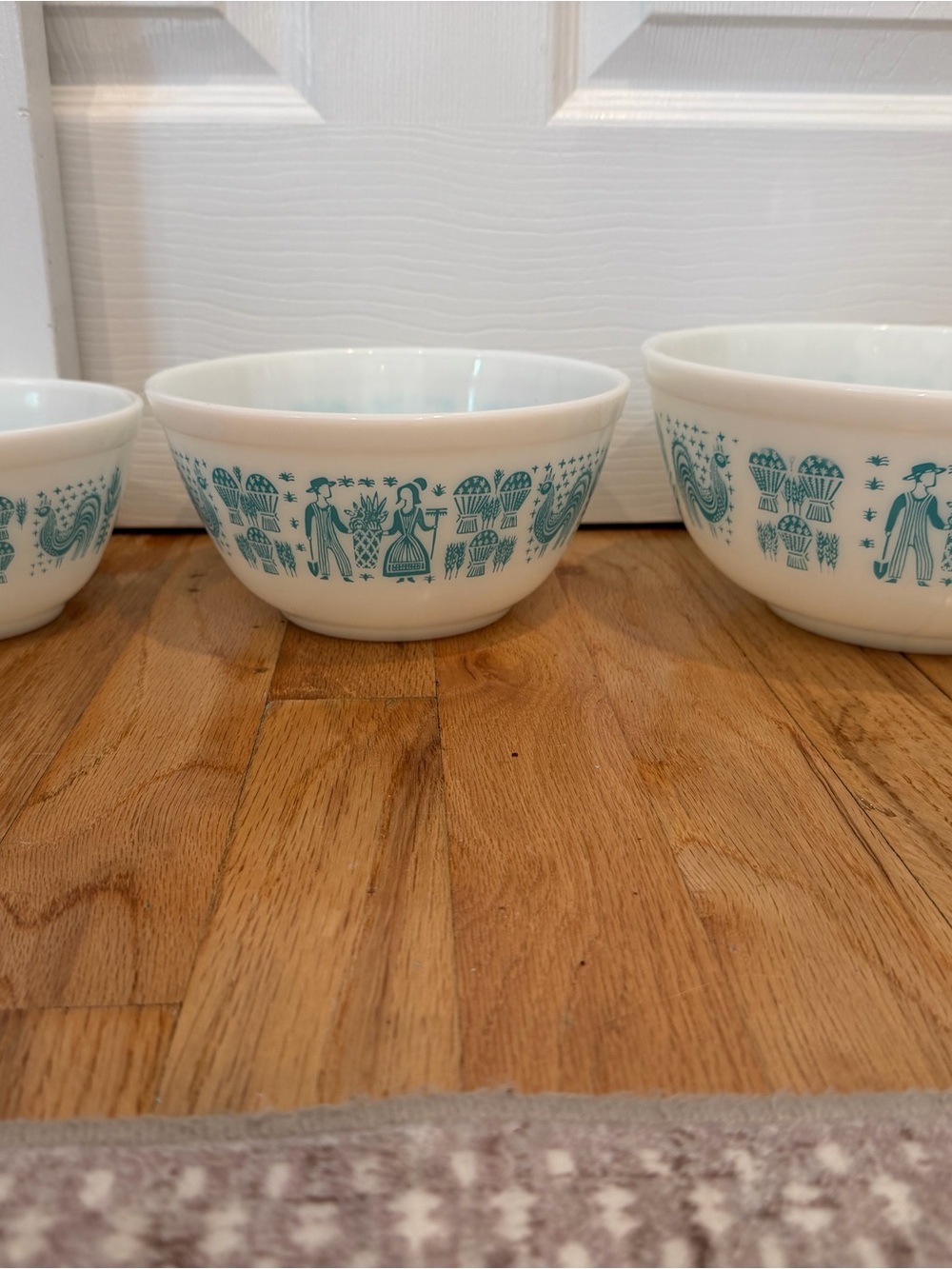 Pyrex Vintage Amish Butterprint  Glass Nesting Turquoise Bowls